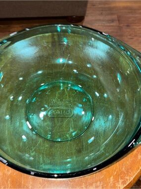 Pyrex Teal Glass Mixing Bowl2 qt-2L ovenware